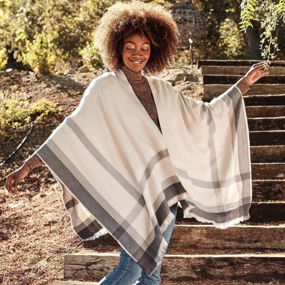 SiiZU cozy poncho wrap